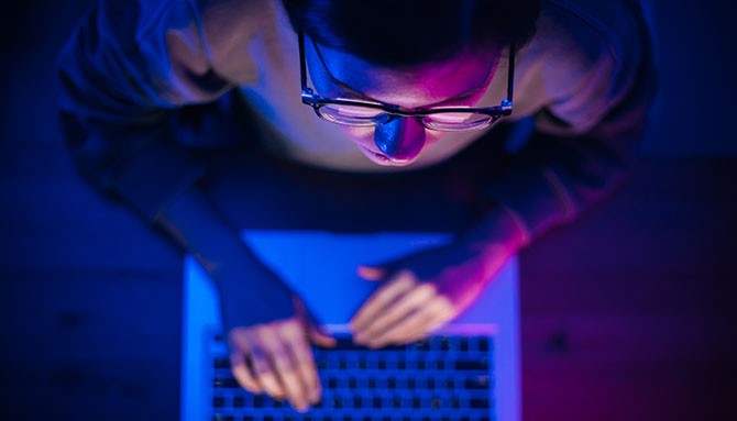 Focusing on the computer screen