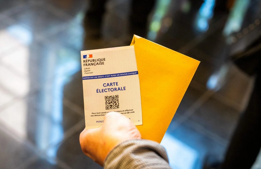 Leglistatives 2024 Les eveques sur ligne de crete2024 06 18